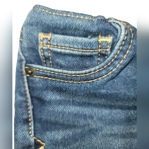 KIDS Jeans - Picture 3 of 6
